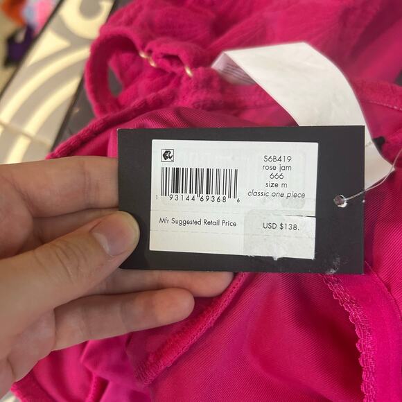 Kate Spade Textured Shell One Piece Swim Suit Pink Women Medium NWT - Picture 9 of 9